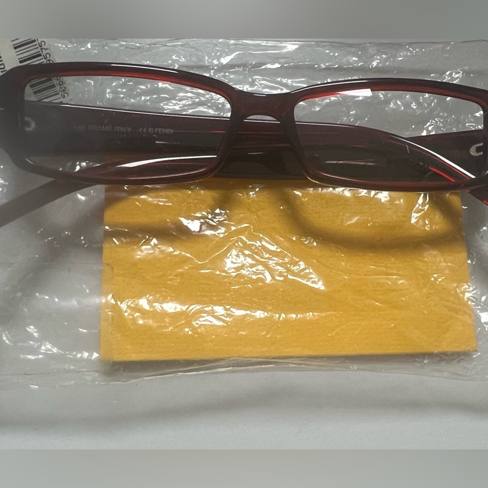 New without box Fendi Red/ burgundy reading glasses no prescription